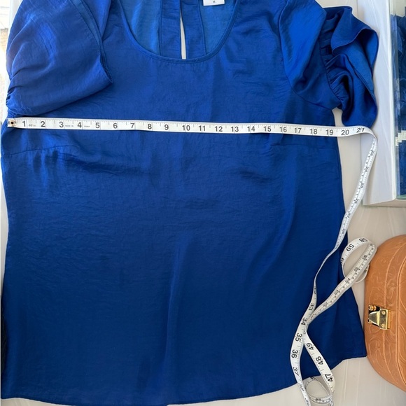 CAbi Rhyme Royal Ruffled Bell Sleeve Blouse US M - Picture 6 of 8